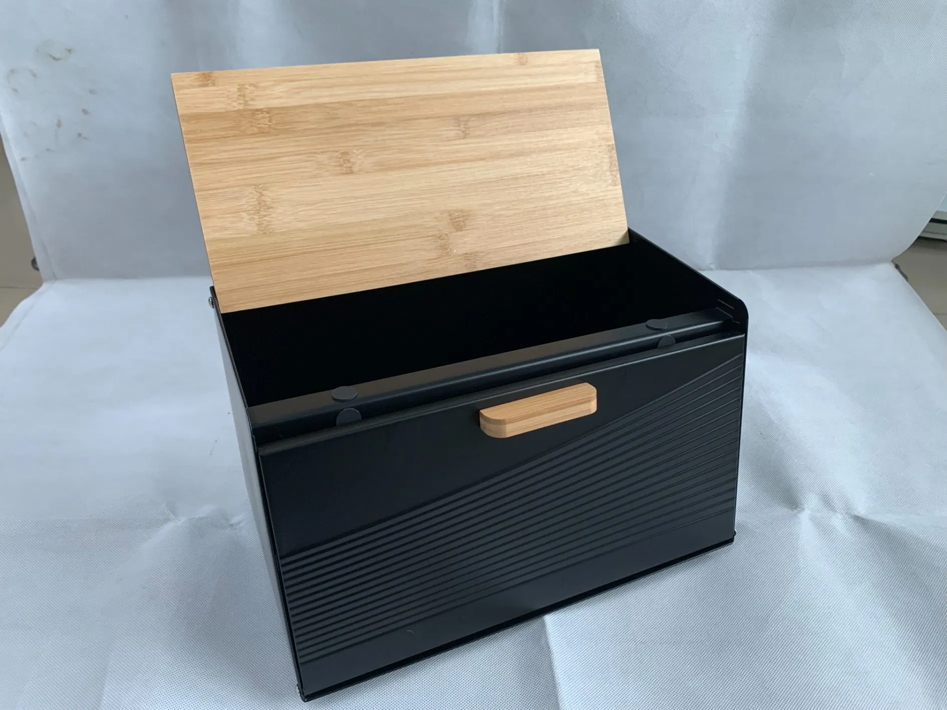 Tin Bread Storage Box Bread Case Storage Can Jar Containing Box Bread Bin