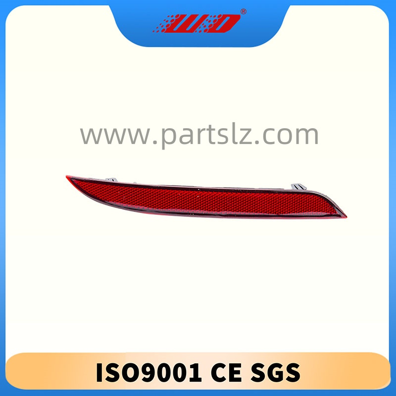 Левая задняя фара бампера