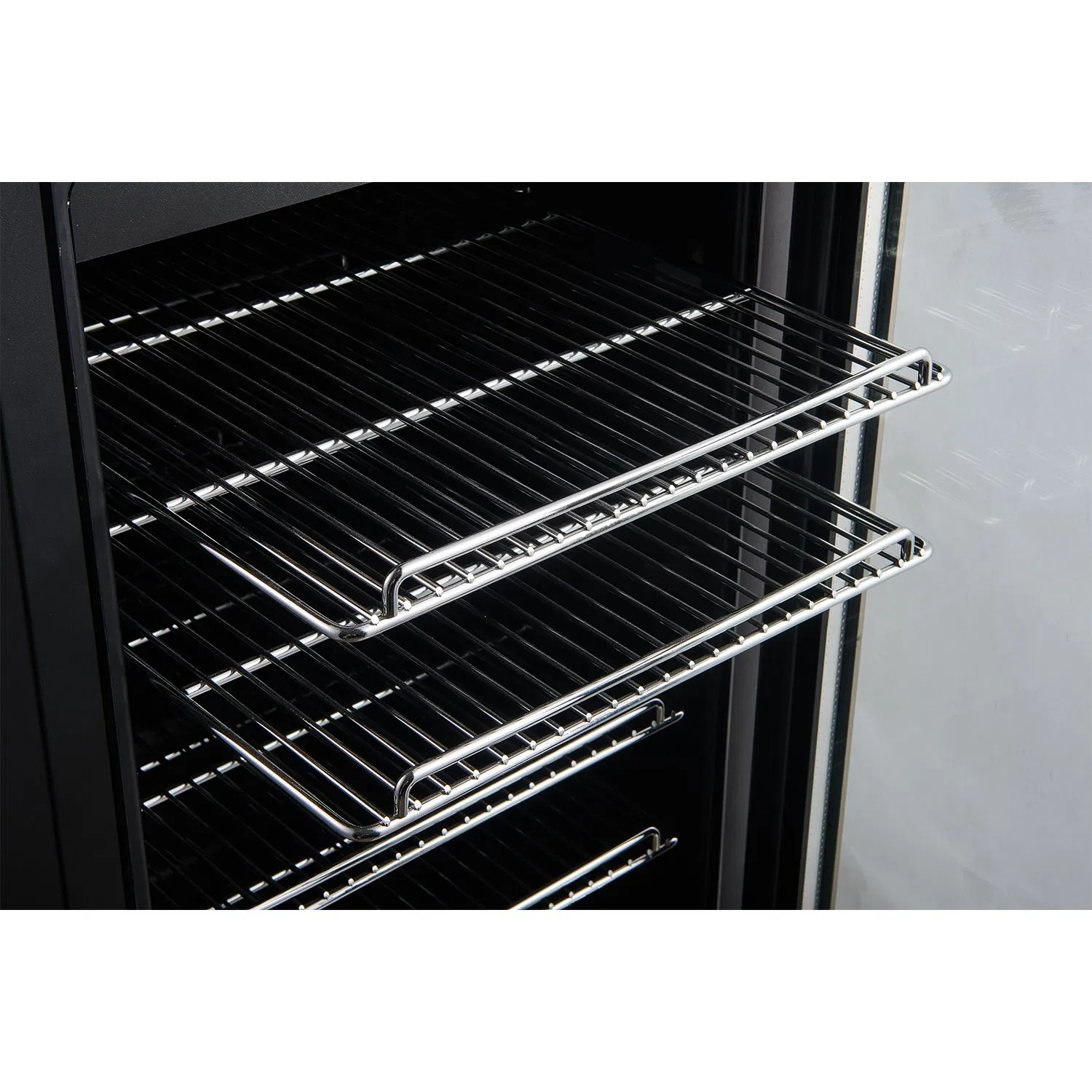 Винный шкаф 120L с двойной стеклянной дверью