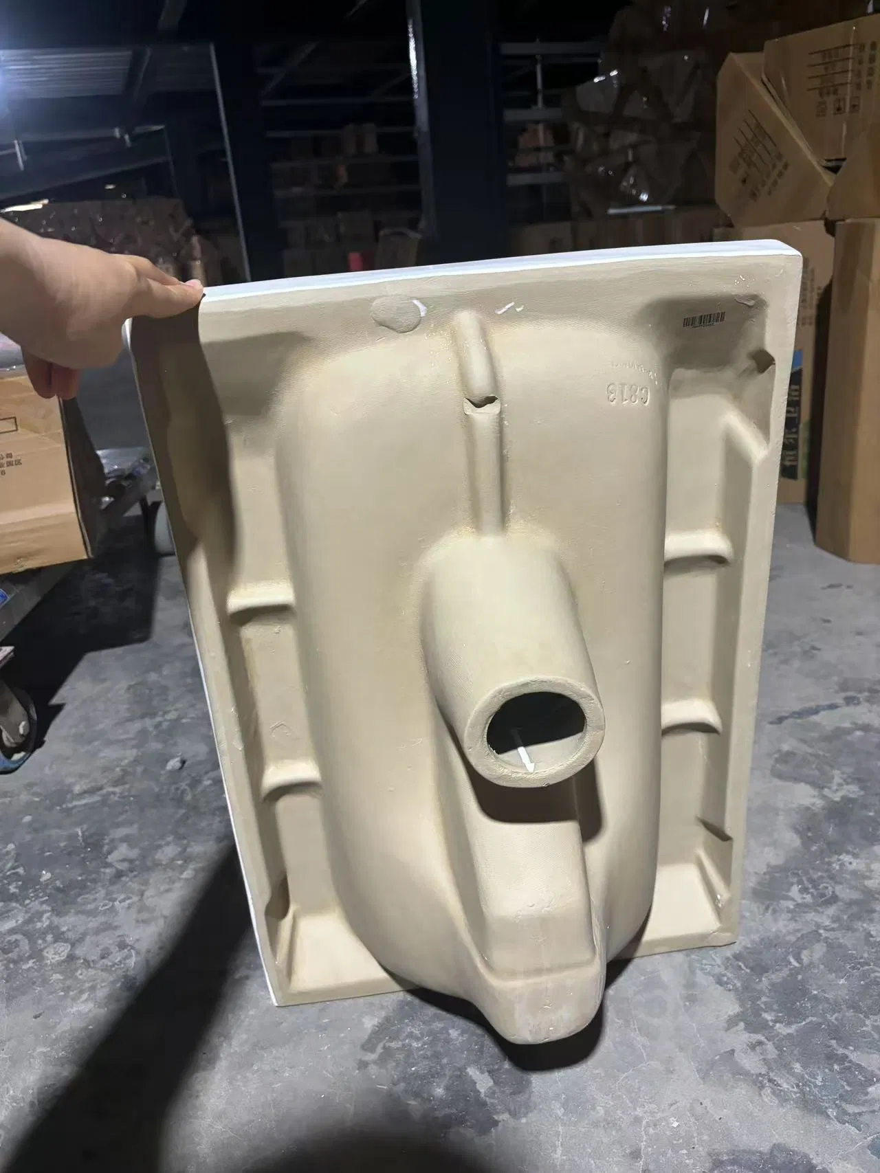 Wash Down Ceramic Squat Toilet Full Accessory Floor Mount Toilet Pan Toilet Wc S-Trap Squat Pan