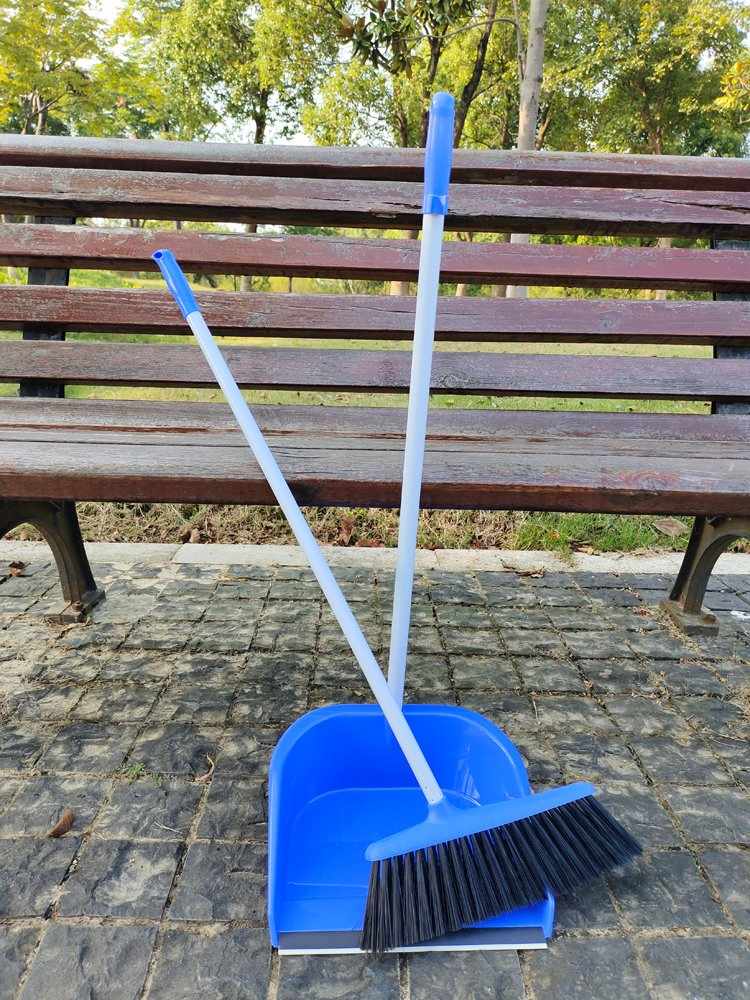 Upright Standing Home Floor Cleaning Sweeper with Long Handle PP Material Broom and Dustpan Set