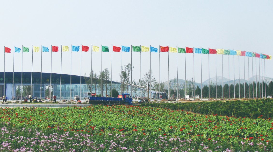 Tapered Conic Flagpole for Outdoor Banner Display