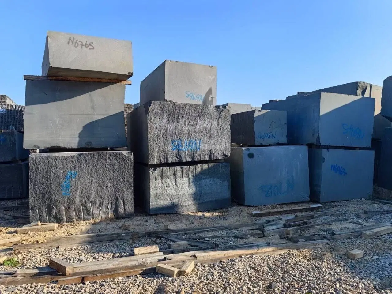 Zimbabwean Black Antique: Sleek Black Granite for Modern Kitchen Islands, Bathroom Walls, Outdoor Patios, Wall Features, and Fireplace Mantels