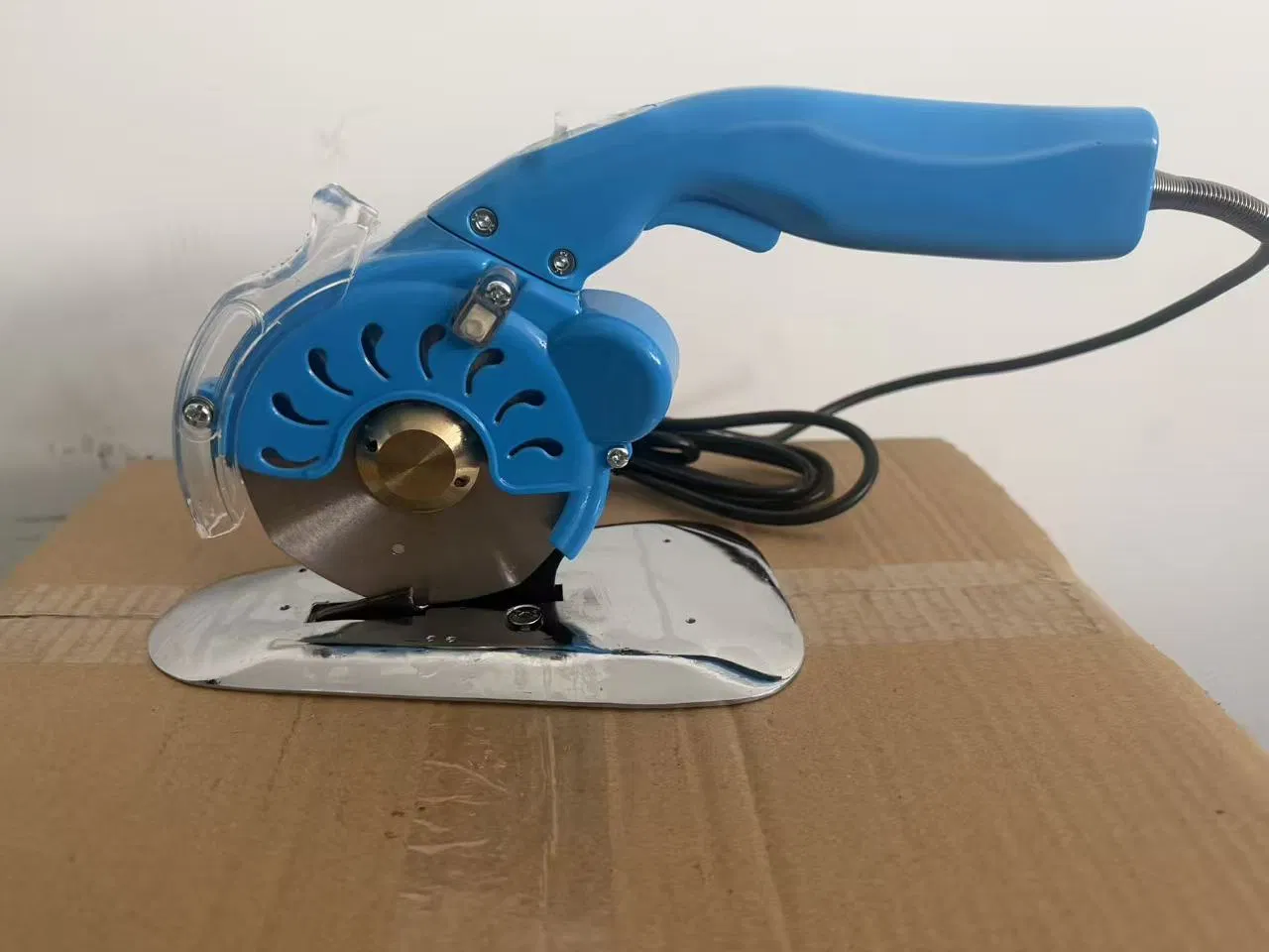 Versatile Electric Cutting Scissors with Durable Brushless Circular Knife