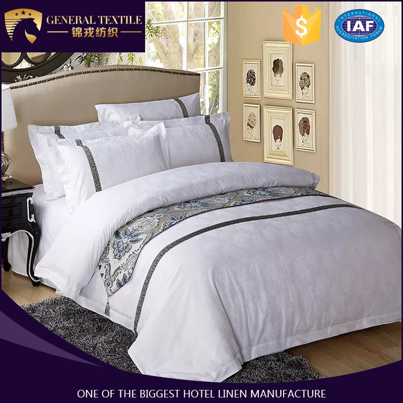 High Quality Luxury Large Size Polyester Hotel Bed Runner
