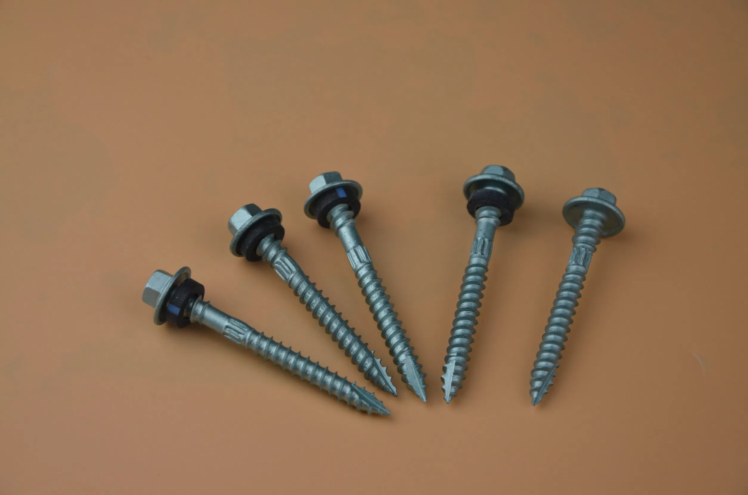 Self Drilling Screw Building Screw/Bi-Metal Screw Ss550 Screw