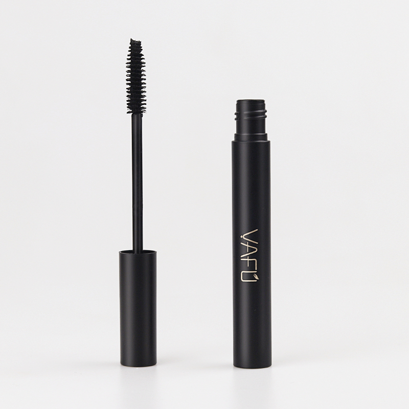Extreme Volume Waterproof Mascara for All-Day Wear and Length
