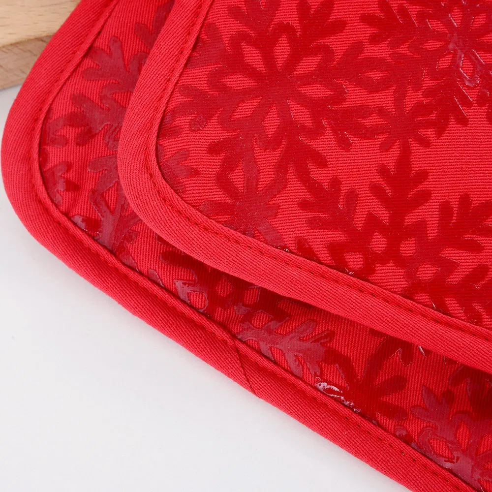 Charming Christmas-Themed Silicone Pot Holder for Home Use