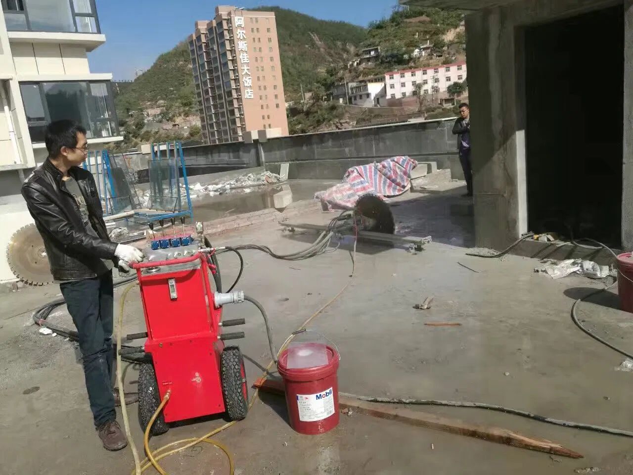 Проволочная пила 25 кВт для резки бетона и камня