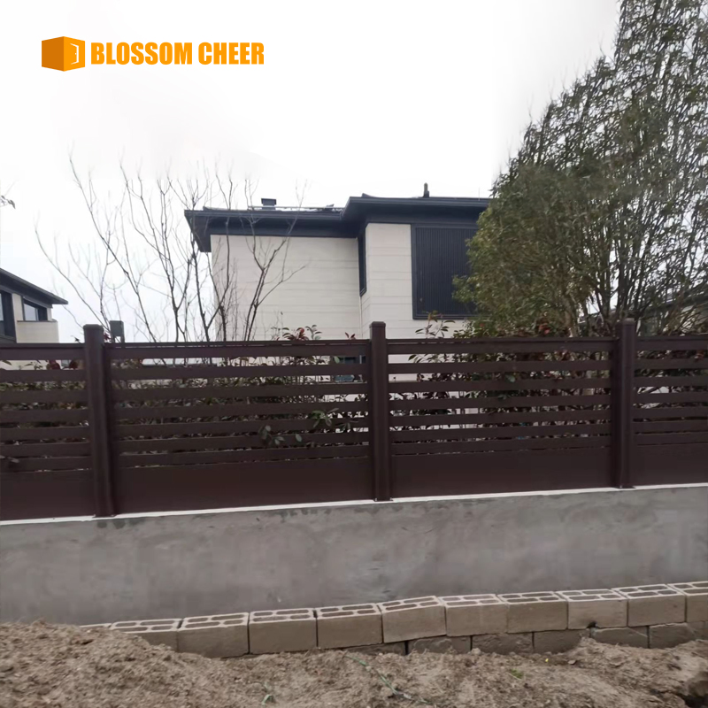 Stylish Terrace Guardrail: Combining Safety with Contemporary Design