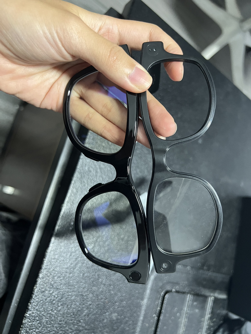 2026 Smart Ai Anti-Shake Camera Glasses 2000W Video Recording Photo Taking Call Voice Smart Eyewear with Charging Box