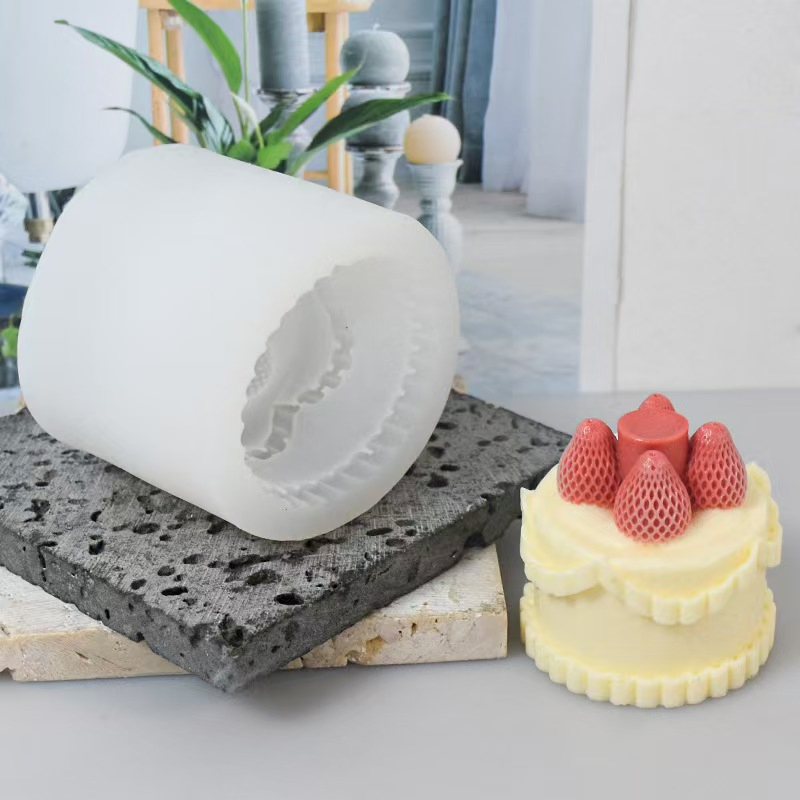 Kid-Safe Silicone Candle Mold Shaped Like a Cake