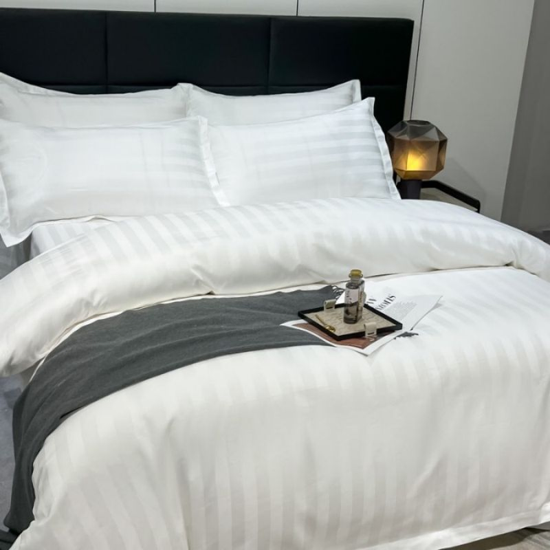 Wholesale OEM/ODM High Quality Luxury Quilt Comforter Cover Bed Sheets Satin Duvet Cover 100% Cotton Sanding Bedcover Pillowcases Bedroom Hotel Bedding Set