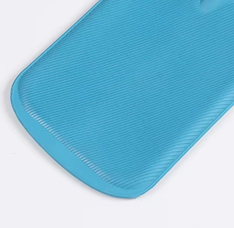 Wholesale Price Hot Water Bottle Natural Rubber 1L Multi-Color Optional Customizable Hot Water Bags