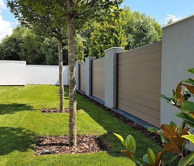 Beautiful Garden Fences Wooden Fence Wood-Plastic Composite Environmental Building Material