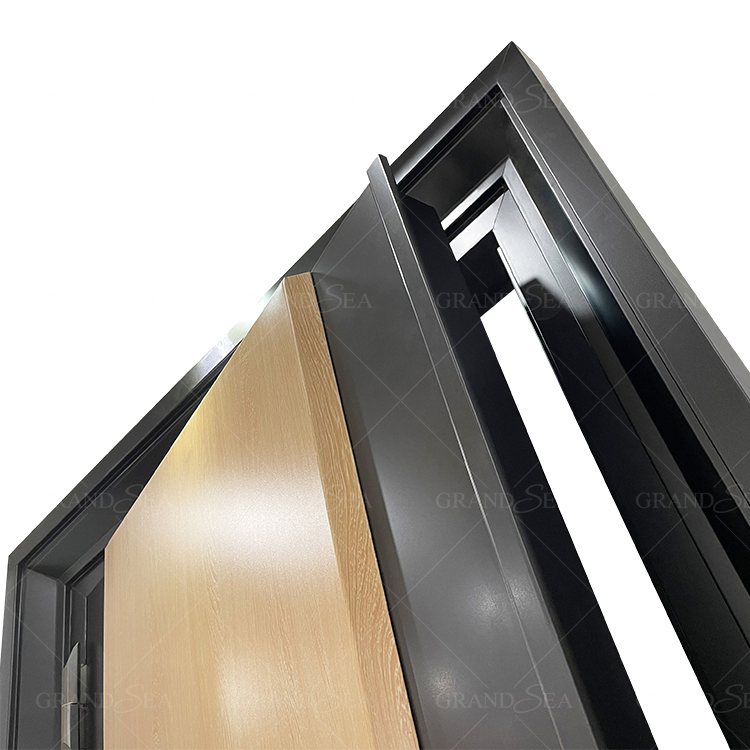 Современная металлическая входная дверь Grandsea