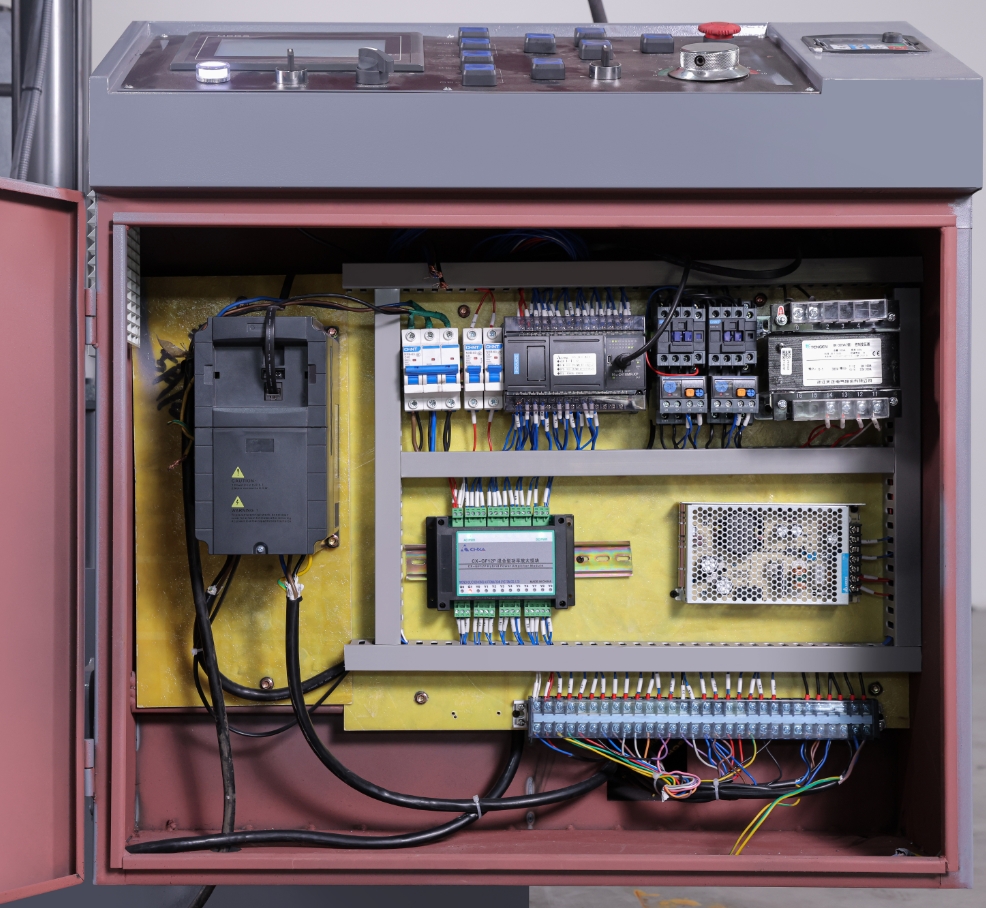 Станок ленточнопильный автоматический с ЧПУ для прутка по металлу