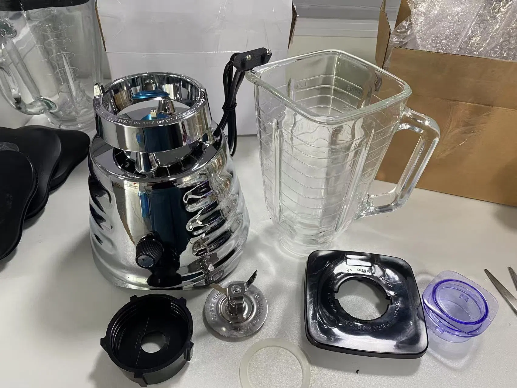 Multifunction Household Blender for Smoothie Soup Making and Food Grinding with Safety Lock