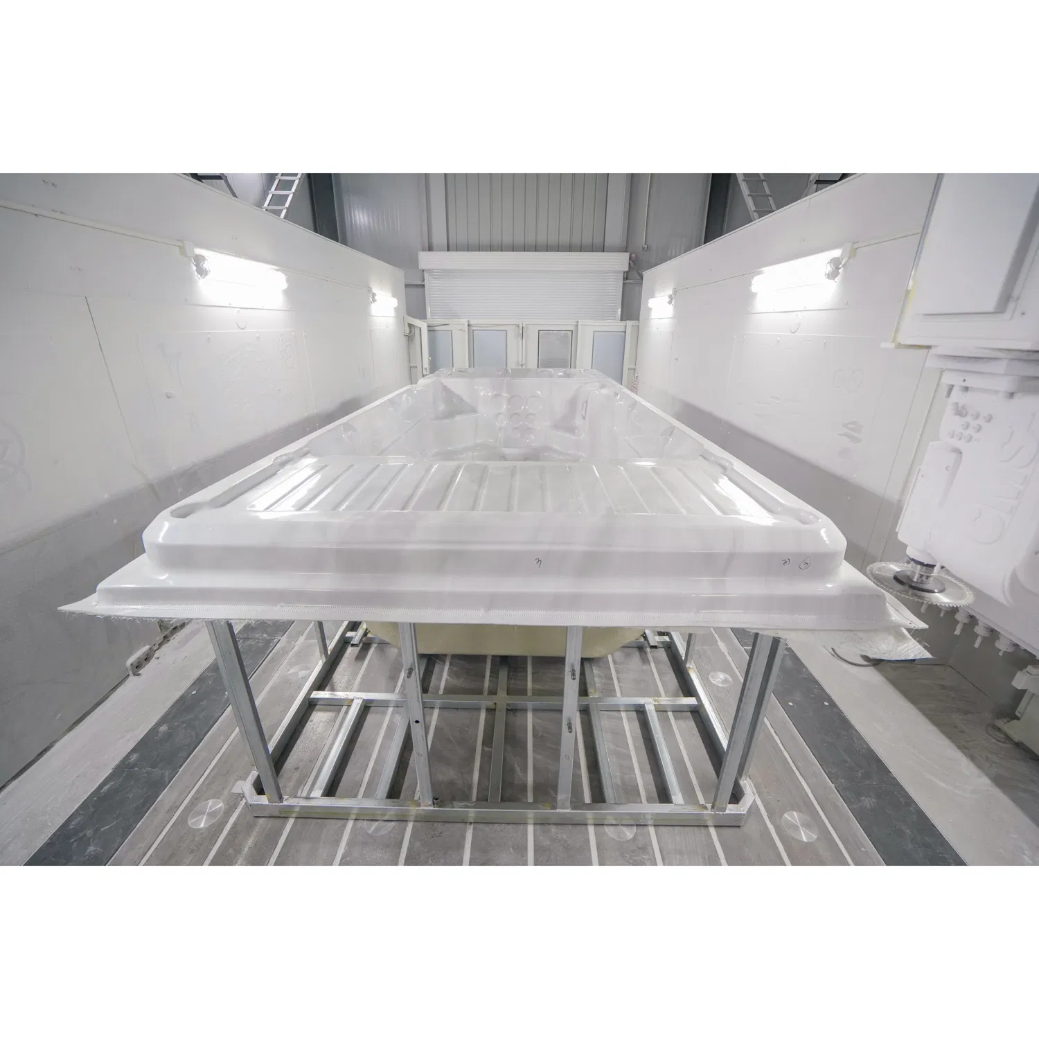 Акриловая ванна с гидромассажем и охлаждением ICE1021CL