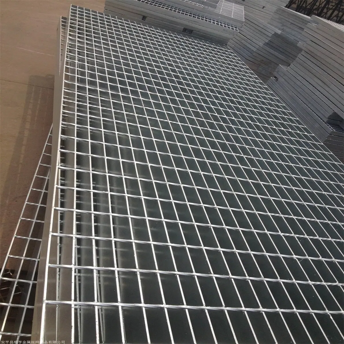 Galvanized Carbon Steel Serrated Bar Grating for Ship