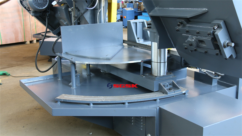 Станок ленточнопильный по алюминию GHZ4250