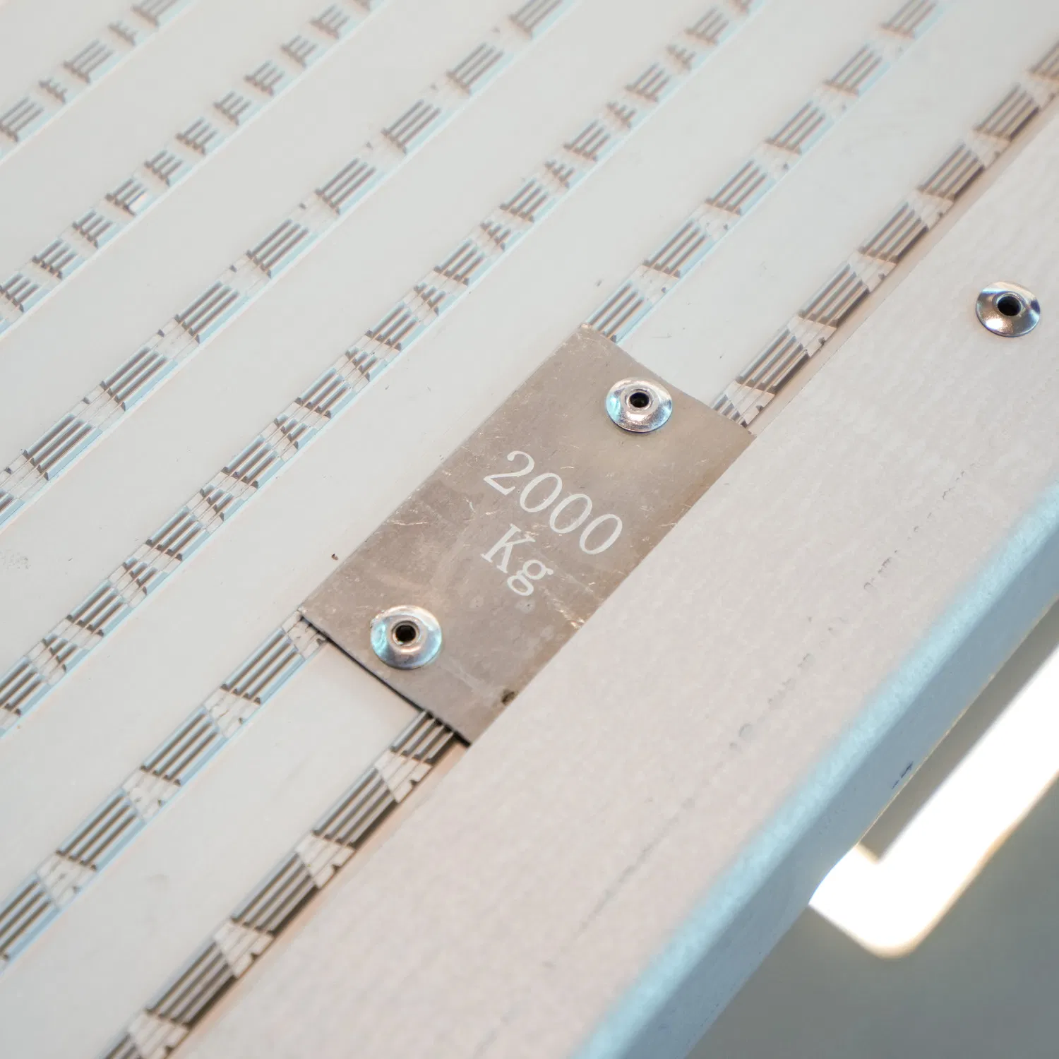 Алюминиевая платформа-подъёмник консольная, 1500 кг