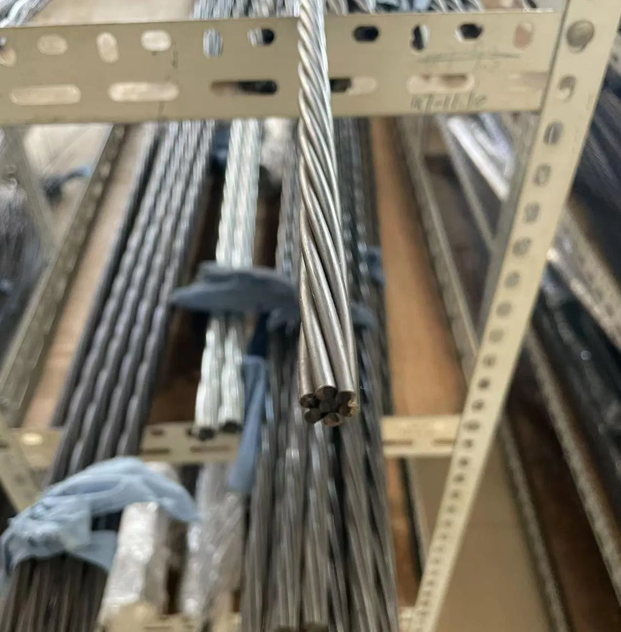 China Factory Low-Relaxation Spiral Rib Steel Wire for The Prestressing of Concrete