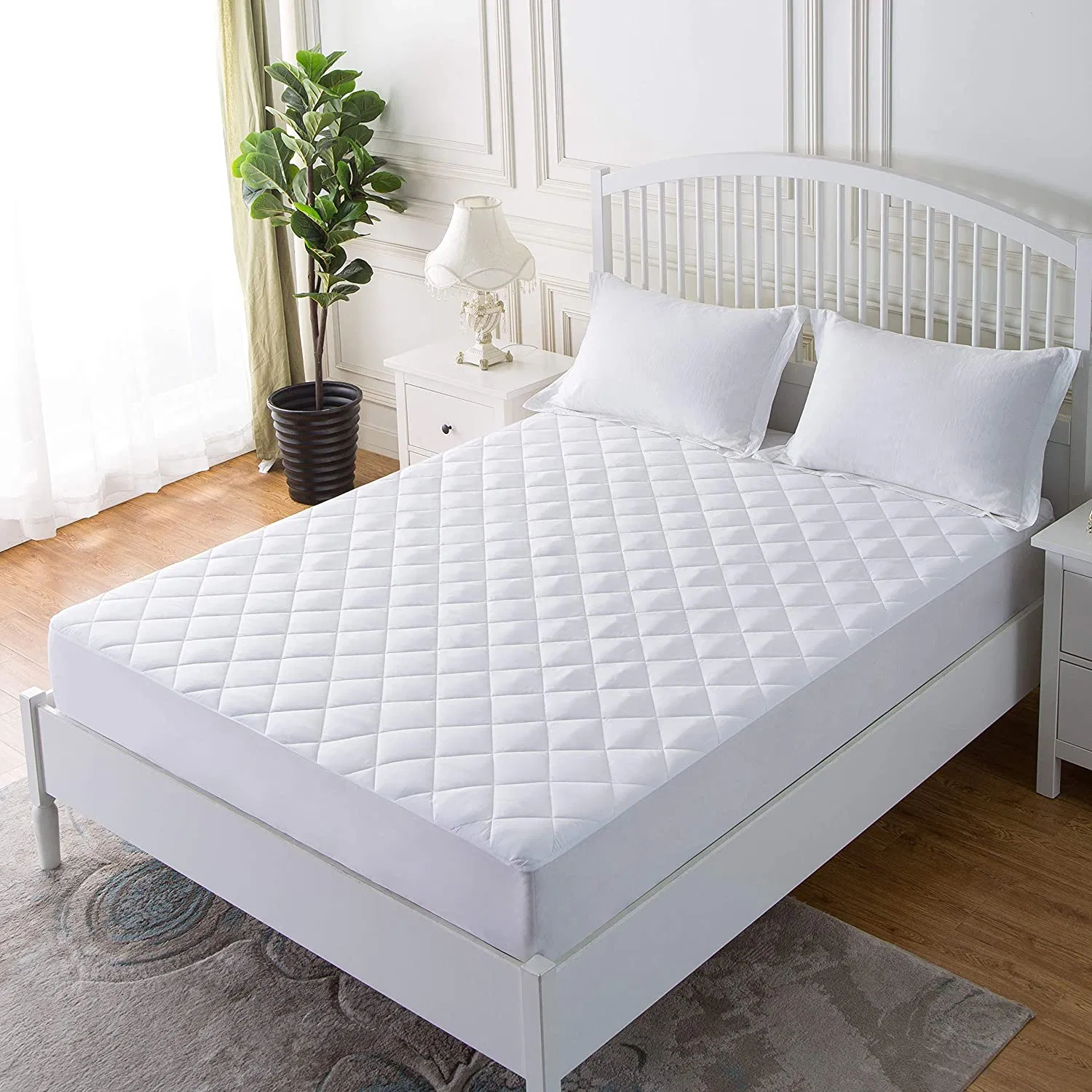Manufacturer Wholesales Customized Diamond Design Quilted Queen Size Home / Hotel Fitted Bed Mattress Pad Protector with Deep Pocket Elastic Skirt