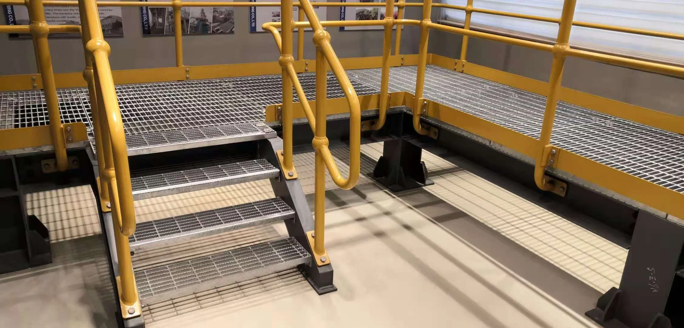 Widely Used Handrial and Stanchion with Different Types