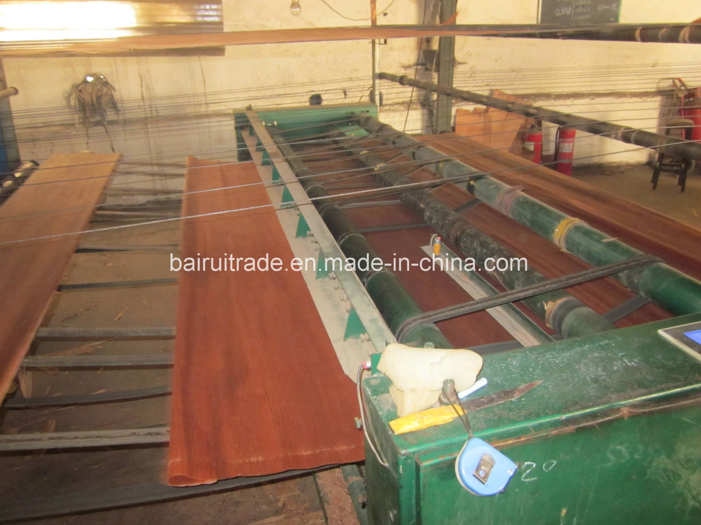0.3mm Red Plb Wood Face Veneer Linyi for Making Plywood
