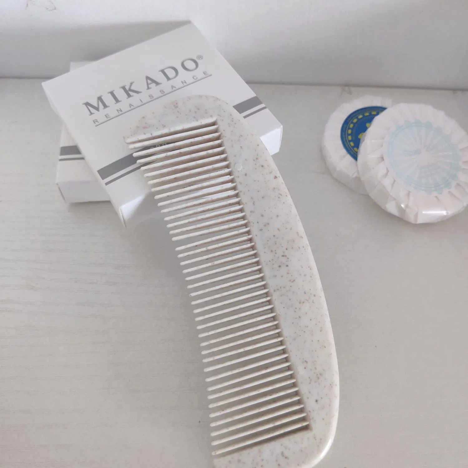 Corn Starch Handie Toothbrush Kit Disposable Comb for Hotel Comb
