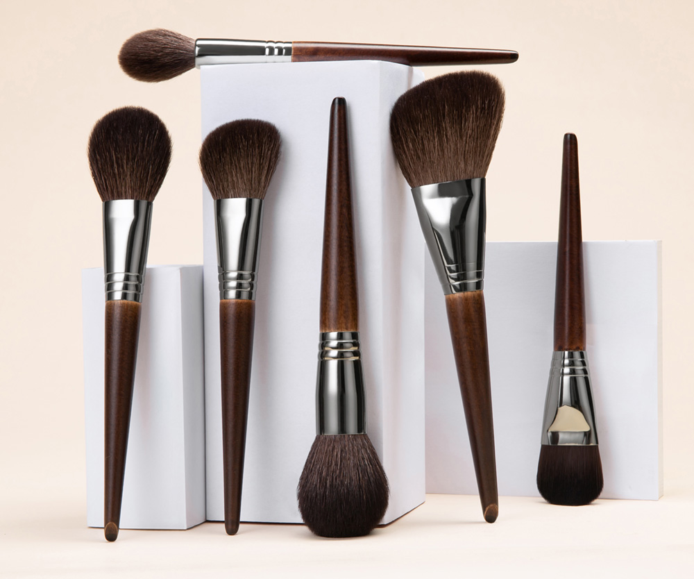 24 PCS Professional Makeup Brush Set Wooden Handle Synthetic Animal Hair Custom Cosmetic Makeup Brush