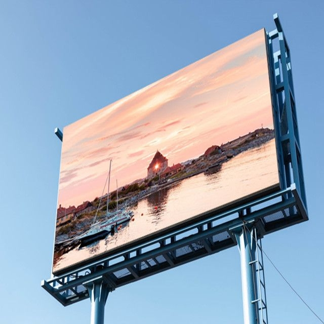 Heavy-Duty Outdoor LED Billboard with IP65 Protection Rating