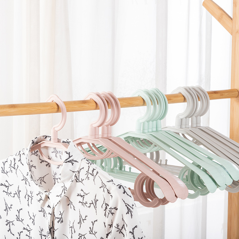 Modern Heavy Duty Cheap Black Anti Slip Plastic Hanger for Underwear Bra