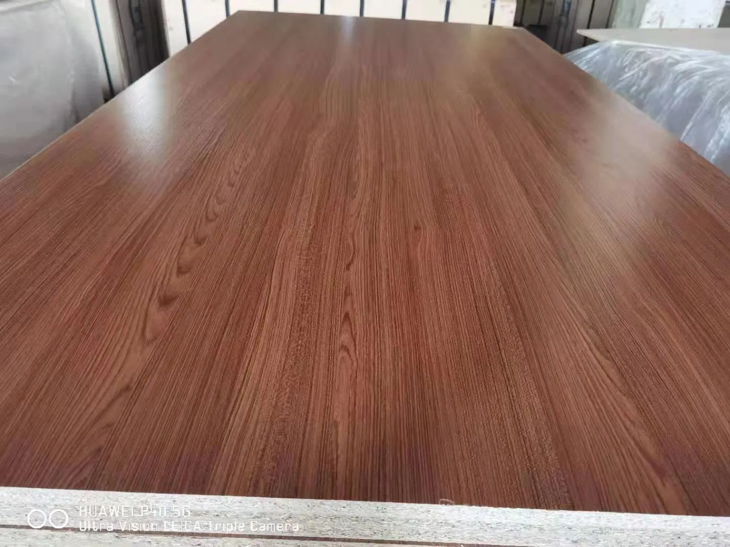 1220X2440mm Chipboard Custom Size Melamine Particleboard for Furniture