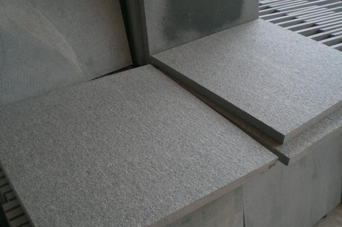 Flamed G654 China Dark Grey/Black Granite Outdoor Pavers