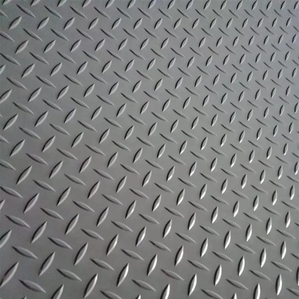 Anti Slip PVC Rubber Flooring Mat PVC Vinyl Floor Mat Bus Floor Mat Waterproof Kitchen Mat with Stud Diamond Pattern