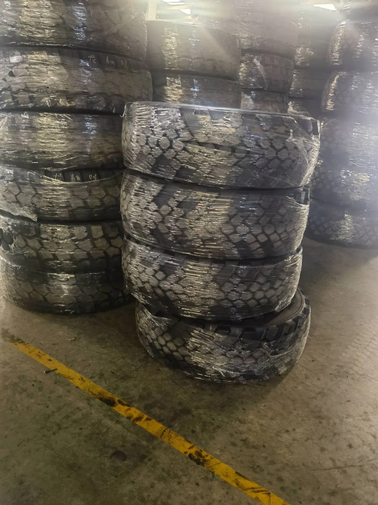 Шина 425/85R21