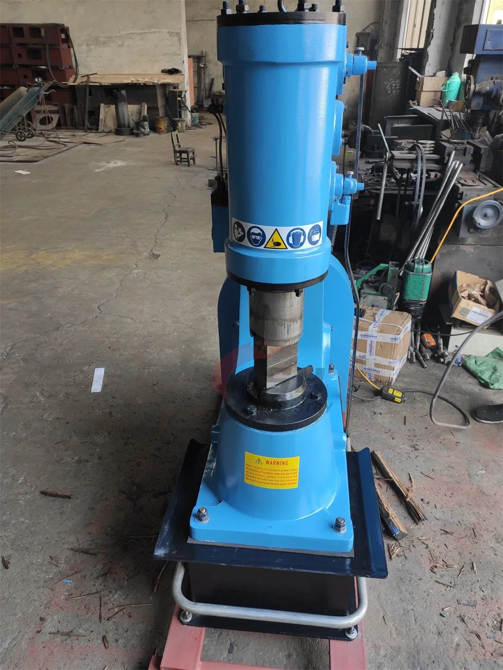 Пневматический молоток C41-40KG для ковки