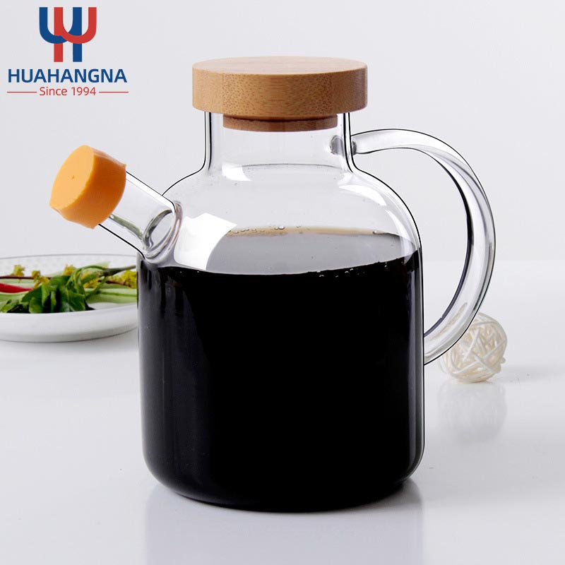Glass Oil Can Kitchen Supplies Spice Bottle High Borosilicate Glass Oil Can Glass Spice Jar with Lid