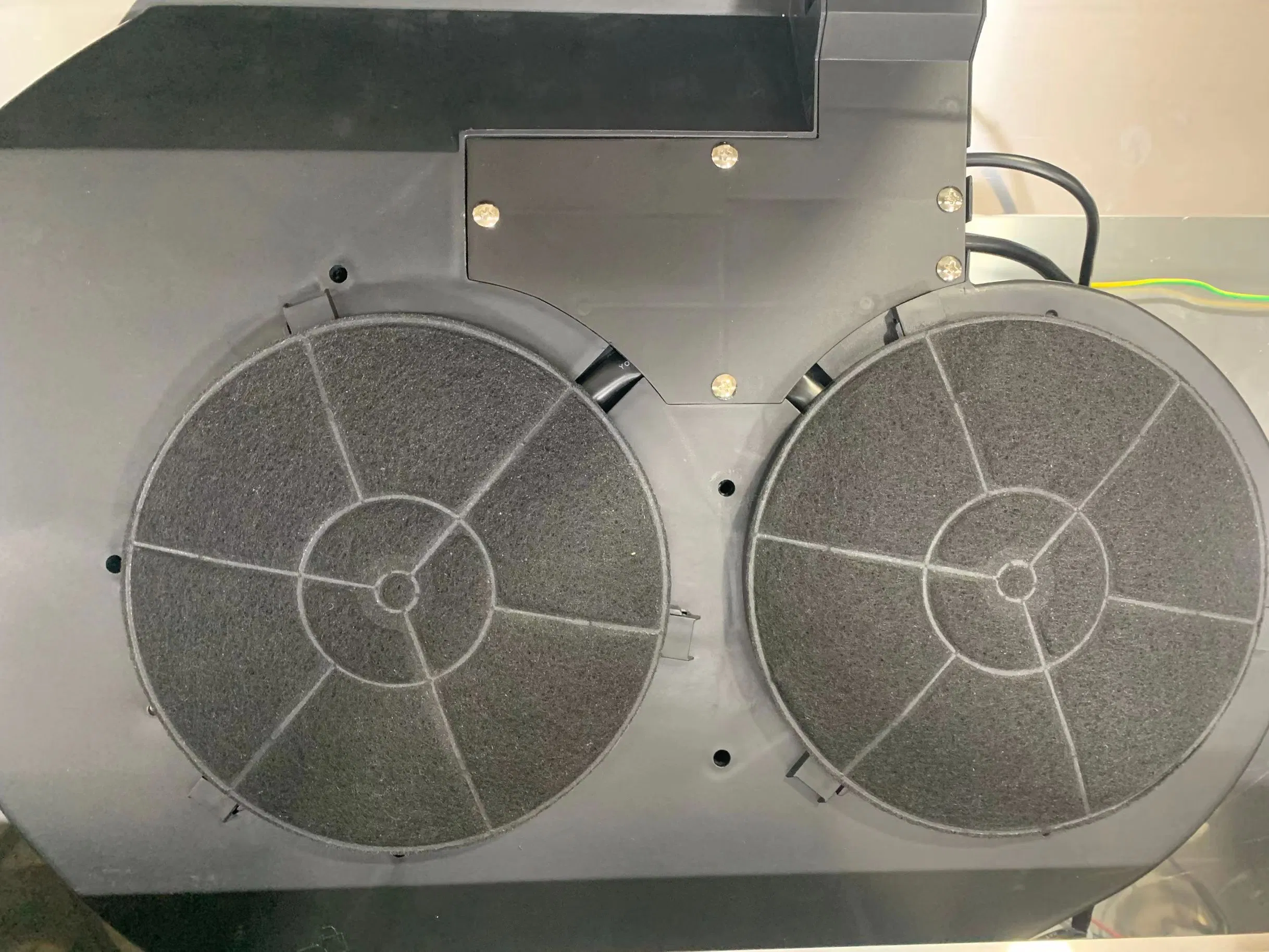 Ultra Slim Kitchen Range Hood for Optimal Airflow