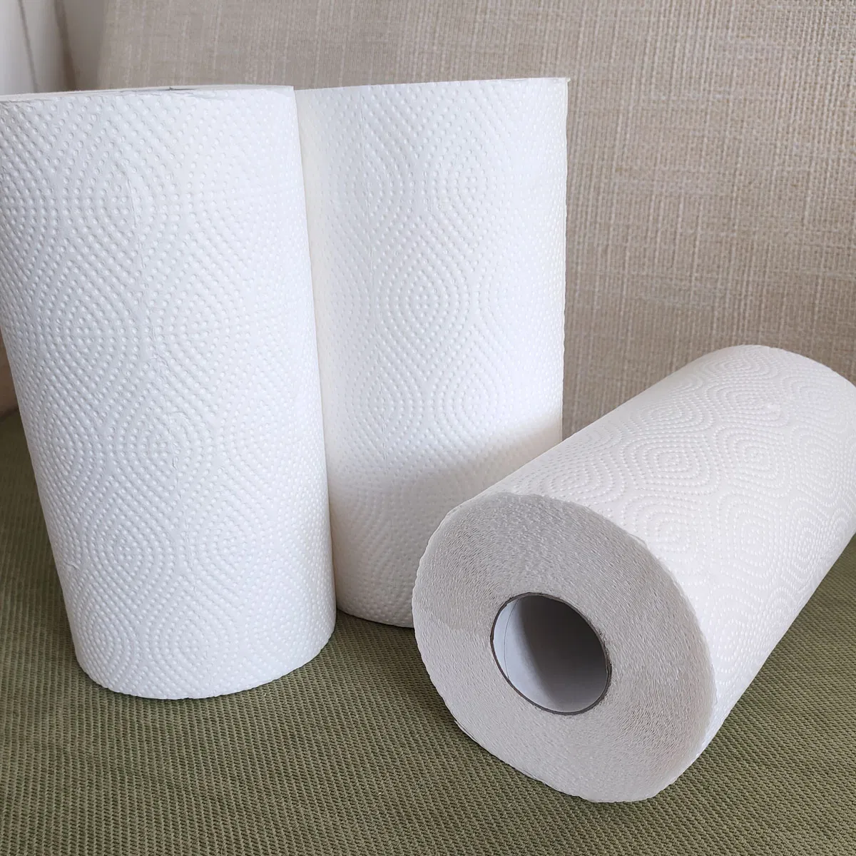 High Quality and Latest Design Kitchen Paper Roll Towel Paper