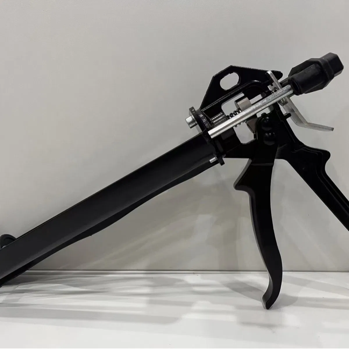 Easy Use Black Construction Hand Tools Spray Gun Silicone