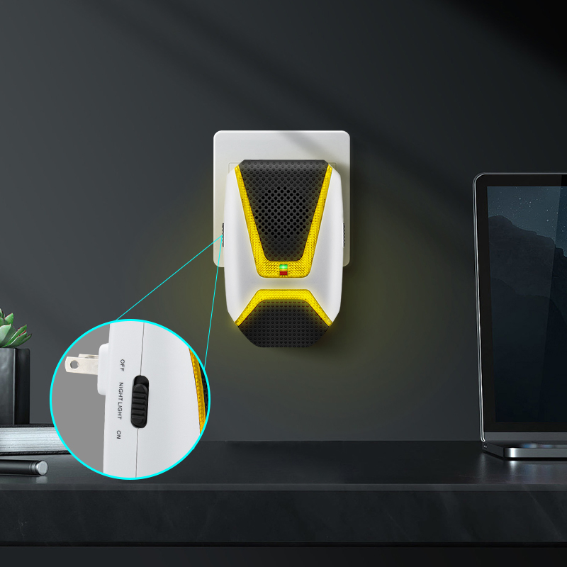 Indoor Plug in Home Rat Moqsuito Cockroach Fly Repeller for Indoor Home Use