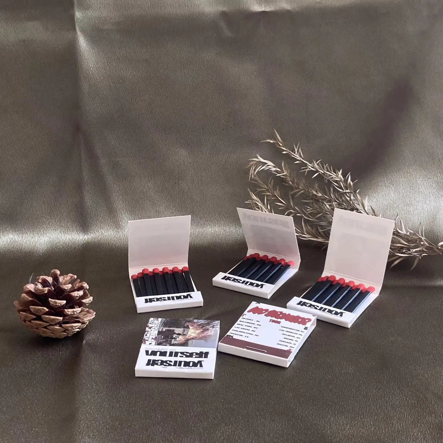 Good Quality Custom Matches for Household Hotel Matchbook Cigar Candle Matches Design Matchbox Household Safety Matches