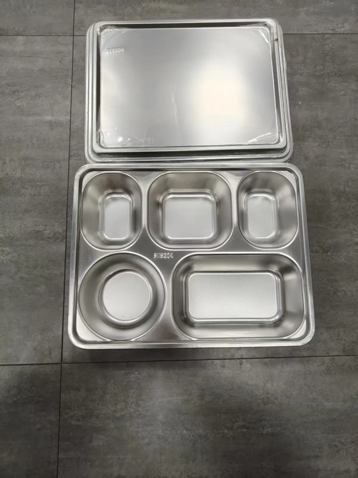 Safe Metal 304 Dinner Plate Stainless Steel Sheet, Reusable Dishwasher Stainless Steel Divided Plate with Lid