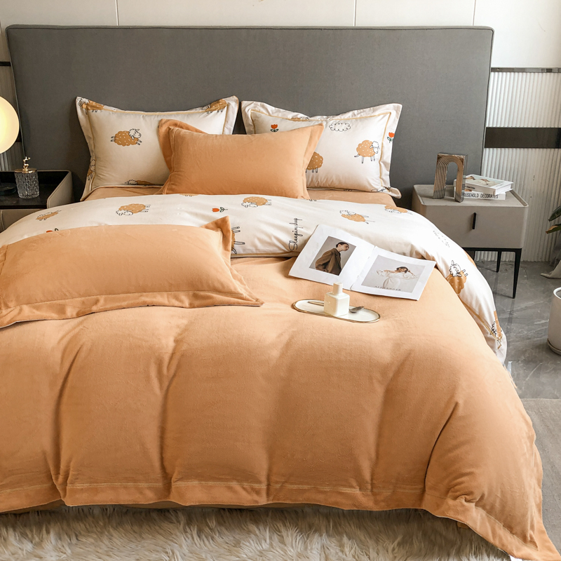 Lamb Printed Bedding 4 PCS Reversible Bed Quilt Sheet Set