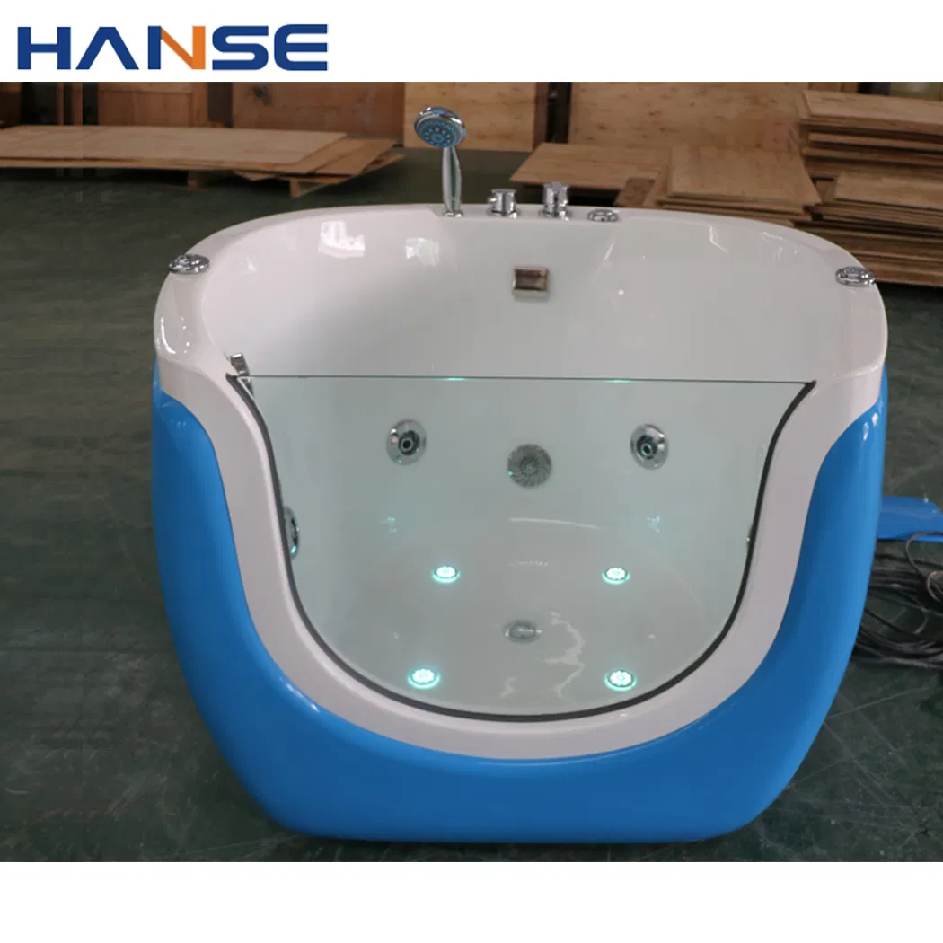 Детская ванна из акрила с прозрачной дверцей