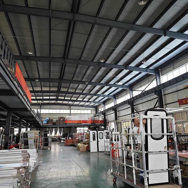 Best-Selling RV Exterior Remote Awning with Waterproof Cloth and Lighting