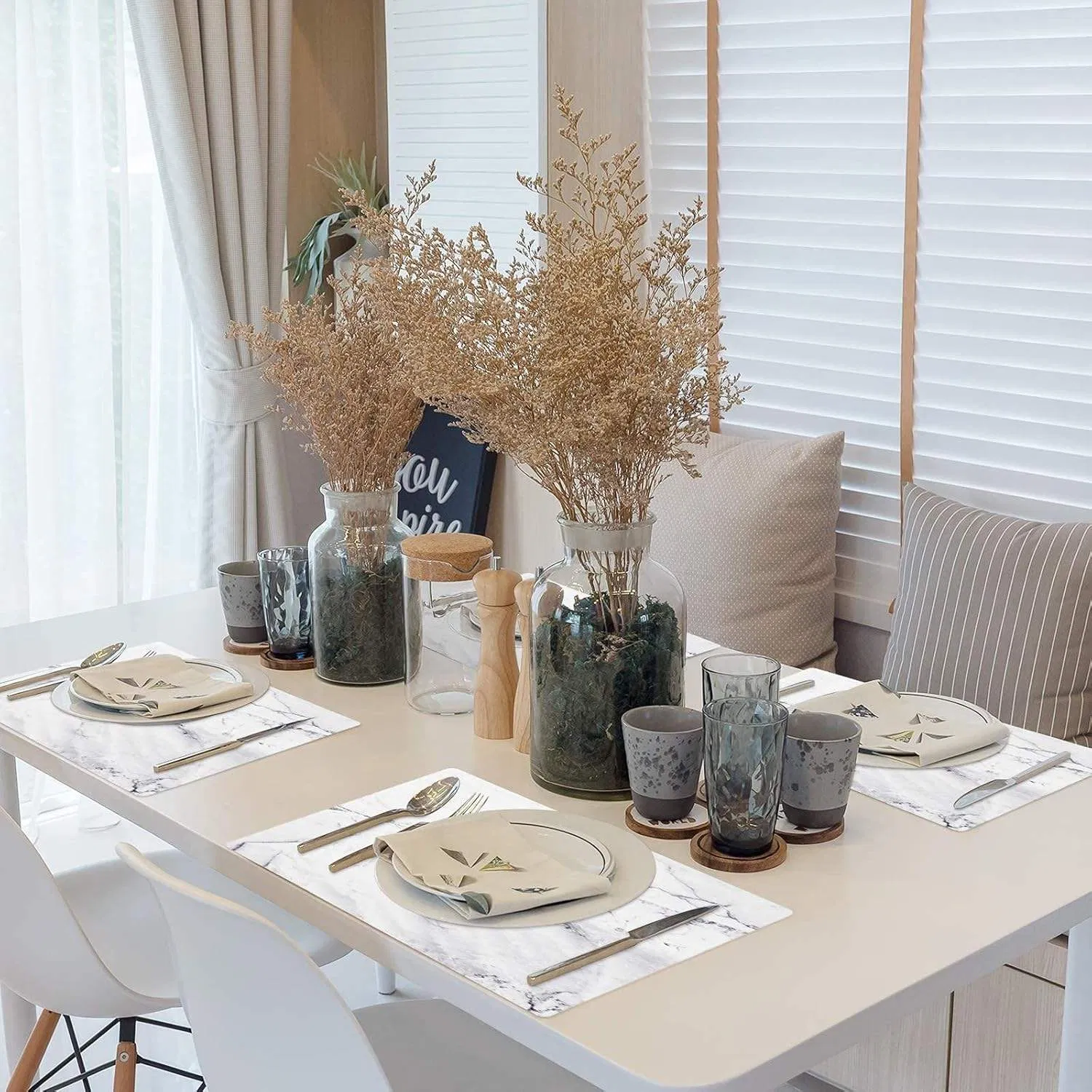 Elegant Printed Durable Plastic Placemat PP Table Mat for Chic Dining Experiences